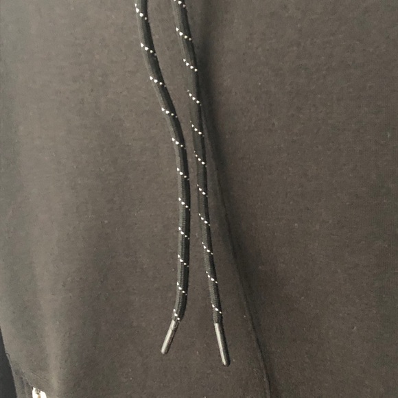 Long Line Fleece lined Hoodie w reflective pockets - Picture 5 of 8